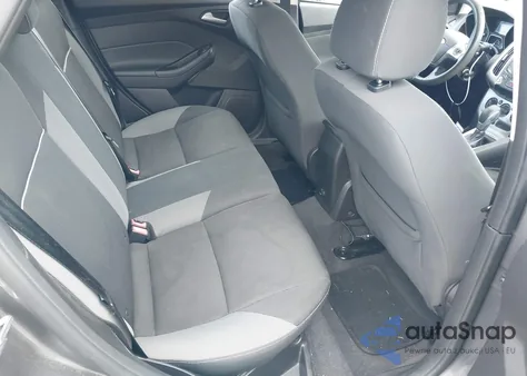 2014 Ford Focus Se z USA, uszkodzony, nr VIN 1FADP3K28EL437320